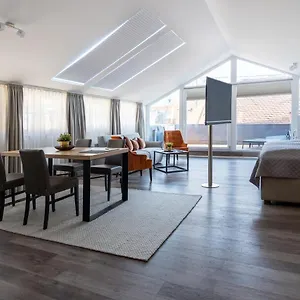 https://kaiser-max-design-appartements.innsbruckaustriahotels.com