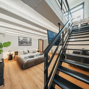  Апарт-отель Center Lofts