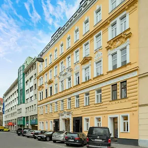 4* Apart-hotel Western Celebrity