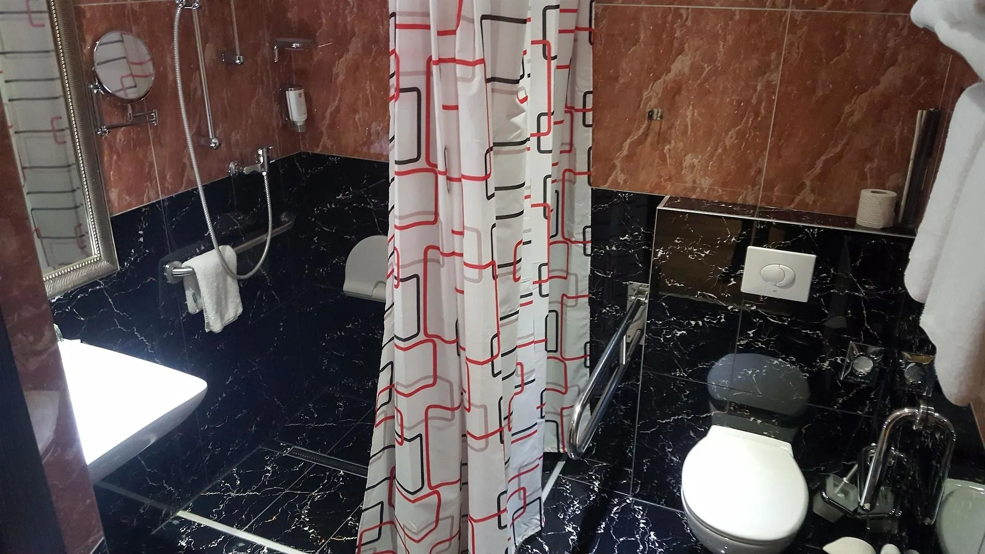 Best Western Plus Hotel Arcadia Wien 4*,